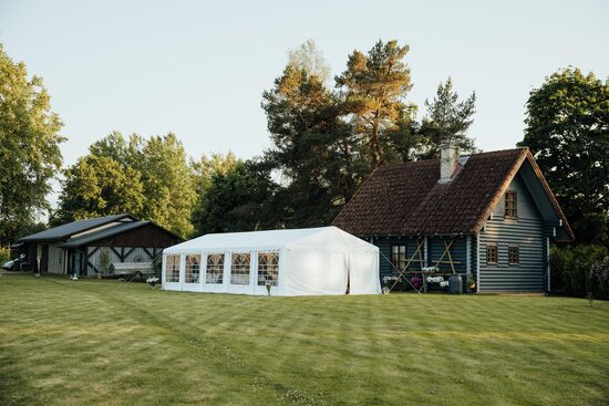 Lielā nojume 5x10m noma