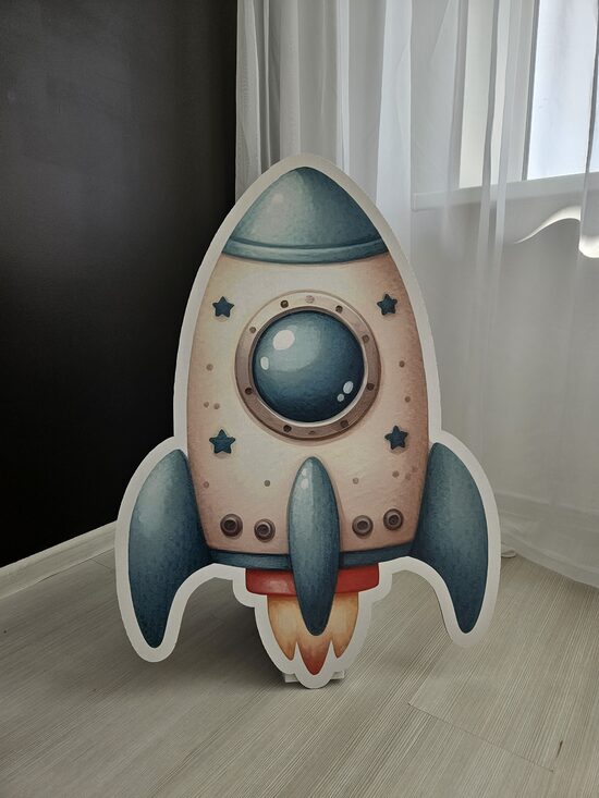 Tematiskās stāvfigūras noma- raķete