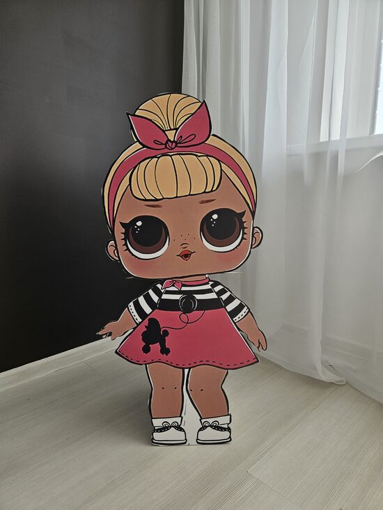 Tematiskā stāvfigūra- L.O.L. Dīva